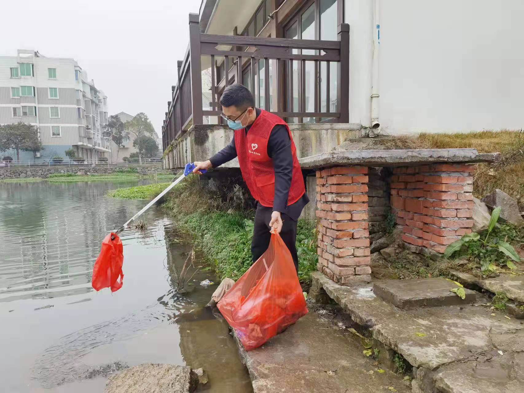 照片4张亮拍摄.jpg